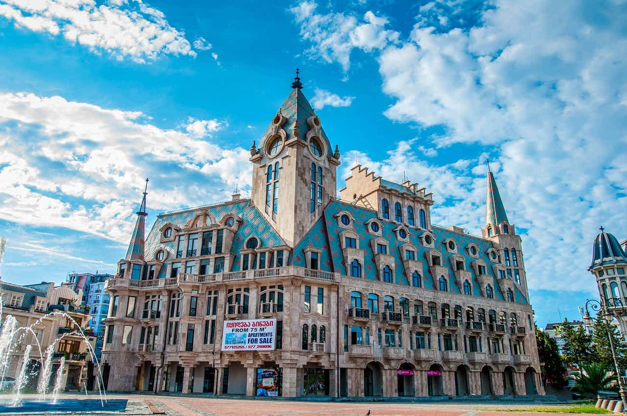 Herbstliche Auszeit in Batumi: Alleinreise für schmales Budget